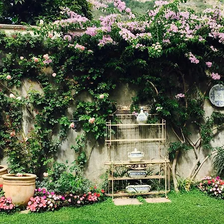 Affittacamere Palazzo Cacace Relais Meta
