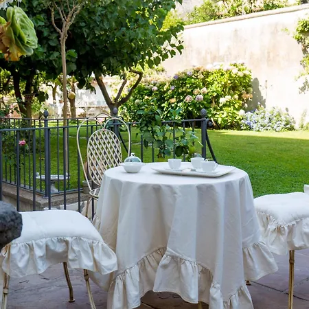Palazzo Cacace Relais Affittacamere Meta