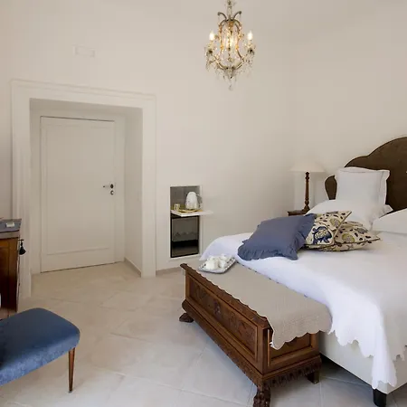 Palazzo Cacace Relais Pensión
