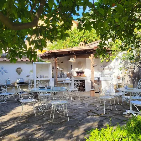 Palazzo Cacace Relais 4* Meta
