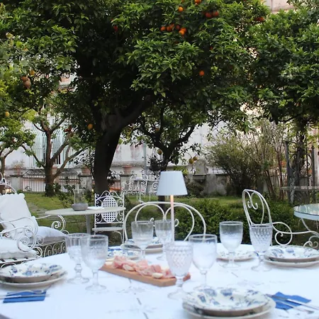Palazzo Cacace Relais Vendégház 4*