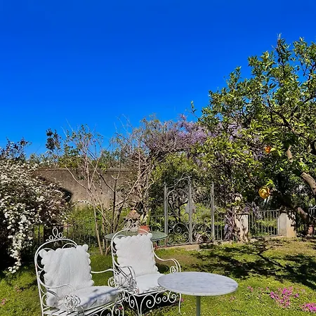 Palazzo Cacace Relais Pensionat 4*